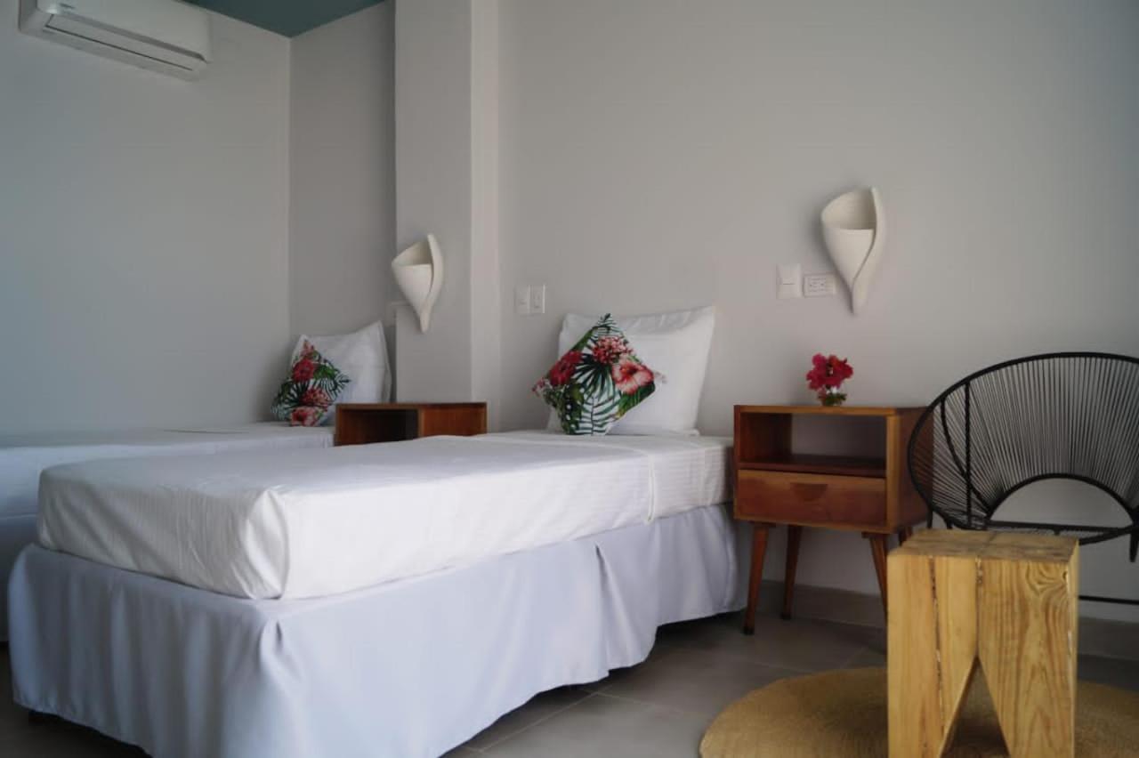 Alive Beach House Transito Екстериор снимка