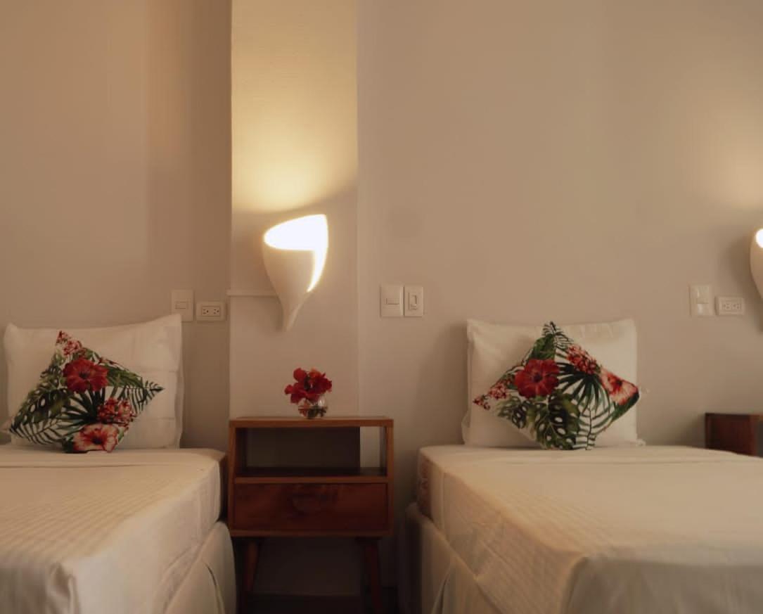 Alive Beach House Transito Екстериор снимка